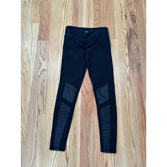 Alo Moto Leggings - Picture 3 of 5